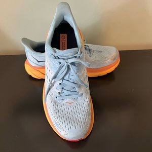 Hoka Clifton 8 women’s size 7.5 wide
